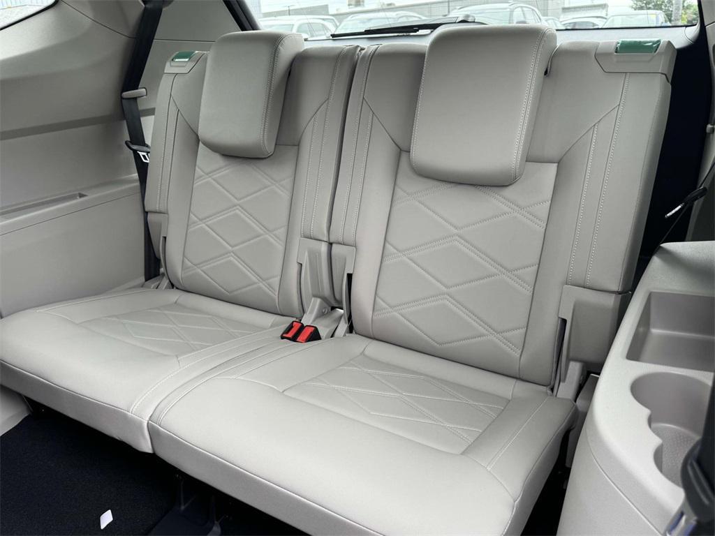 new 2025 Volkswagen Atlas car, priced at $44,862