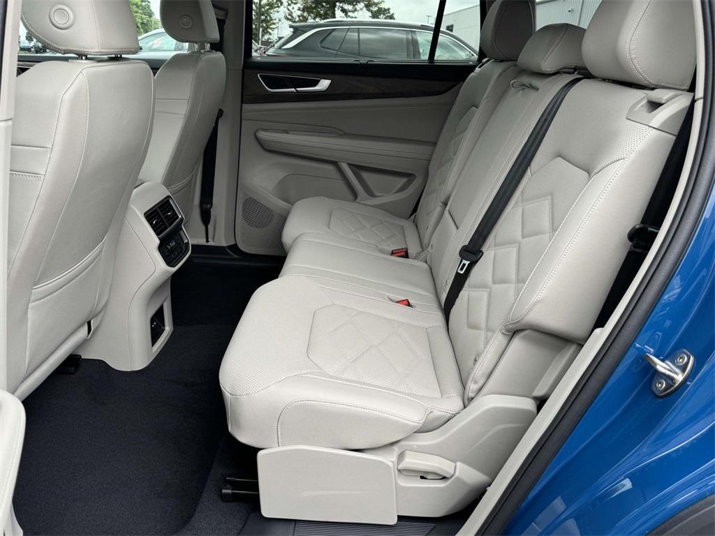 new 2025 Volkswagen Atlas car, priced at $44,862