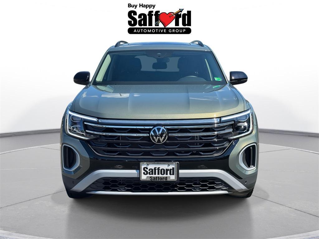 new 2025 Volkswagen Atlas car, priced at $47,946