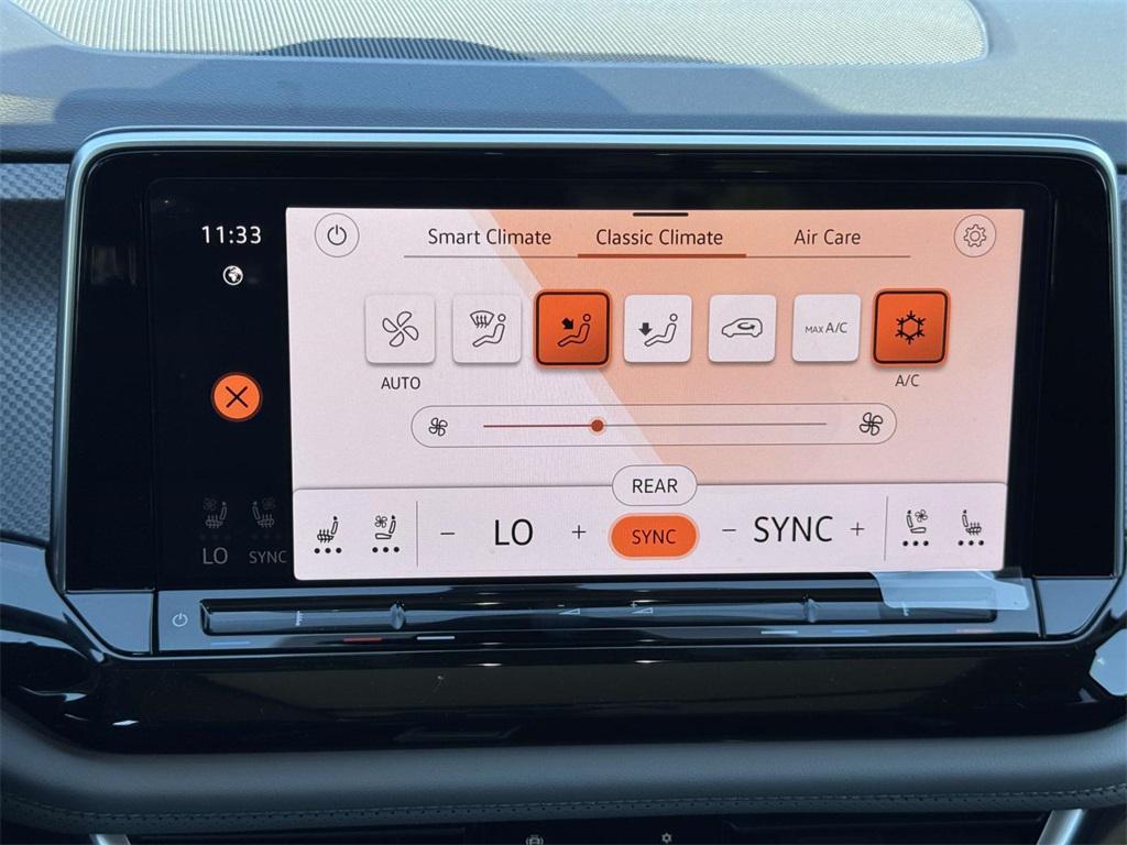 new 2025 Volkswagen Atlas car, priced at $47,946