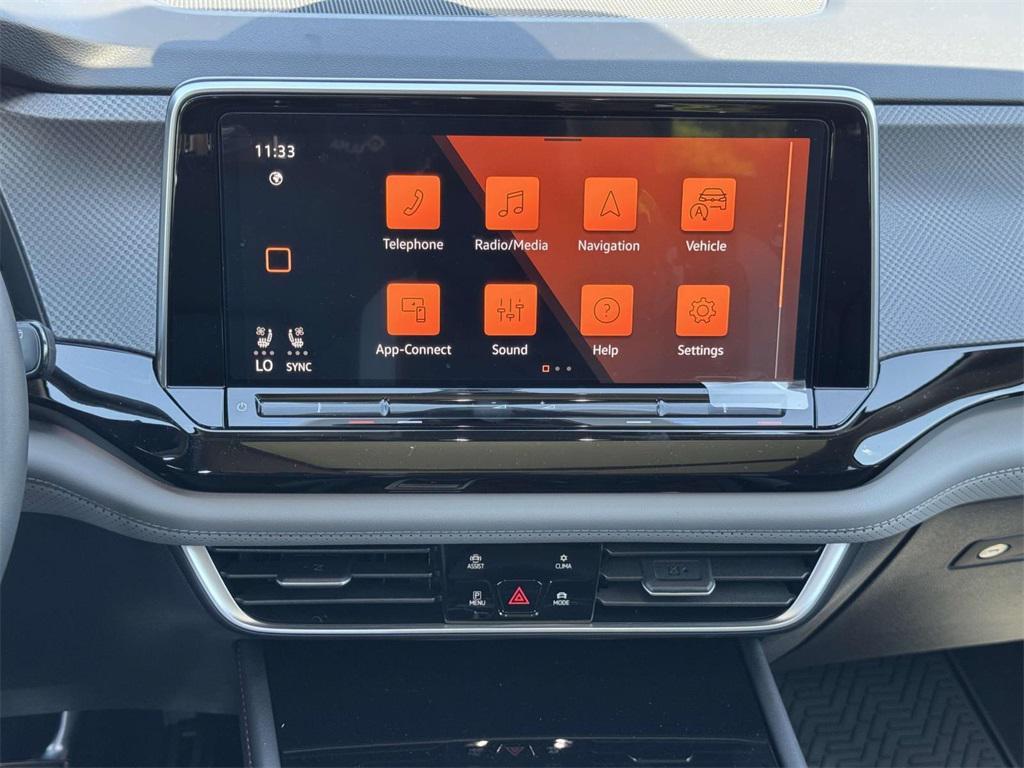 new 2025 Volkswagen Atlas car, priced at $47,946