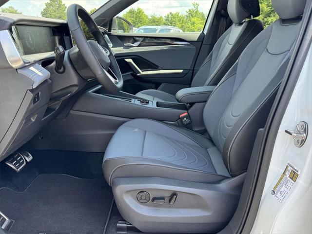 new 2025 Volkswagen Tiguan car, priced at $39,586