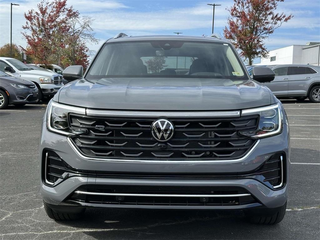 new 2025 Volkswagen Atlas car, priced at $54,921