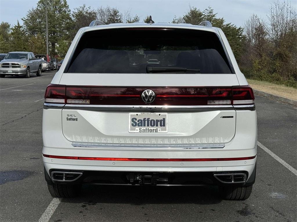 new 2025 Volkswagen Atlas car, priced at $55,264