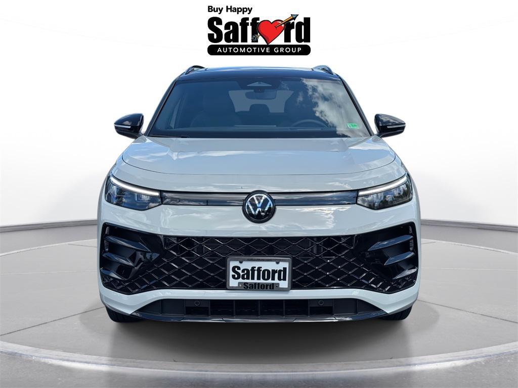 new 2025 Volkswagen Tiguan car, priced at $37,741