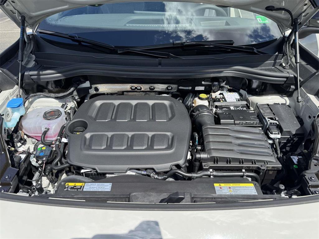 new 2025 Volkswagen Tiguan car, priced at $37,741