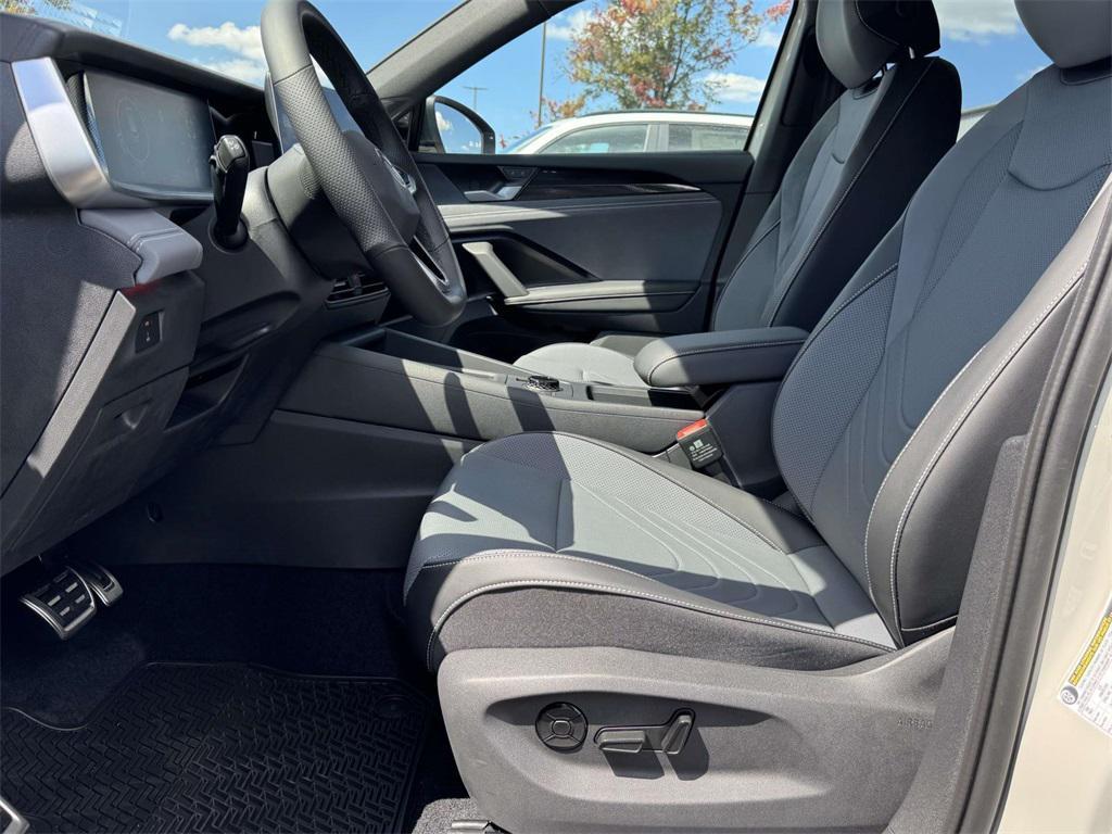 new 2025 Volkswagen Tiguan car, priced at $37,741