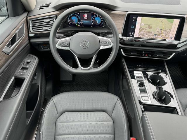 new 2025 Volkswagen Atlas car, priced at $49,806