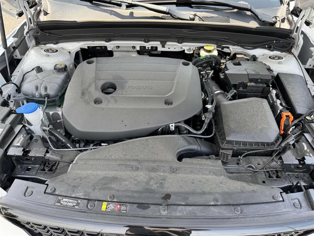 used 2024 Volvo XC40 car, priced at $33,272