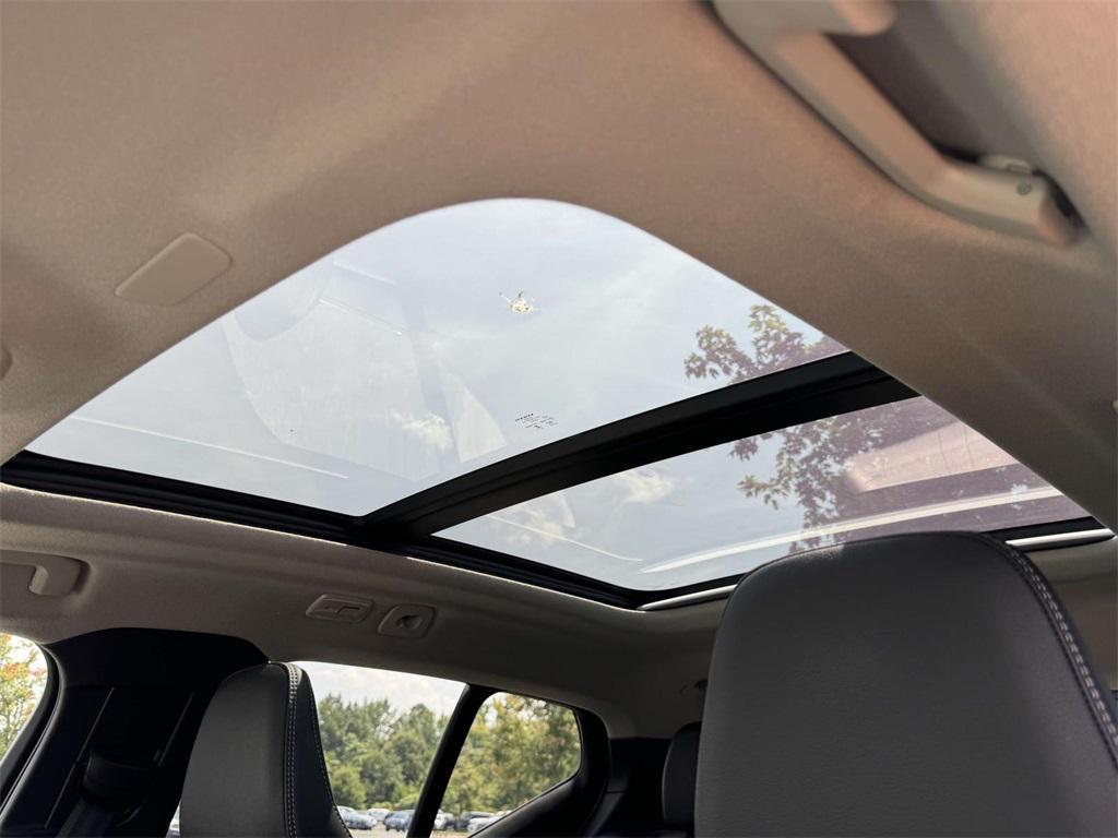 used 2024 Volvo XC40 car, priced at $33,272