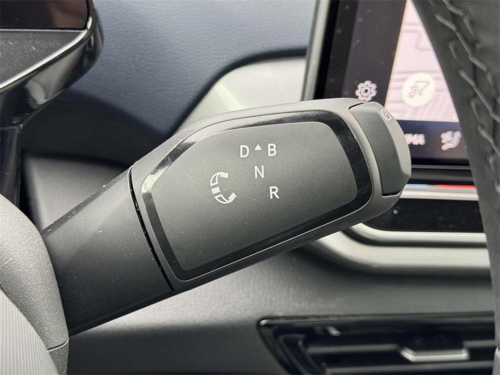 new 2025 Volkswagen ID.4 car, priced at $53,216