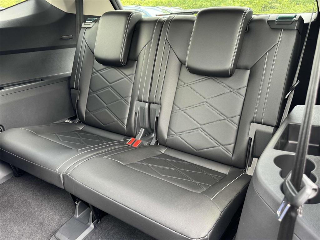new 2025 Volkswagen Atlas car, priced at $47,482