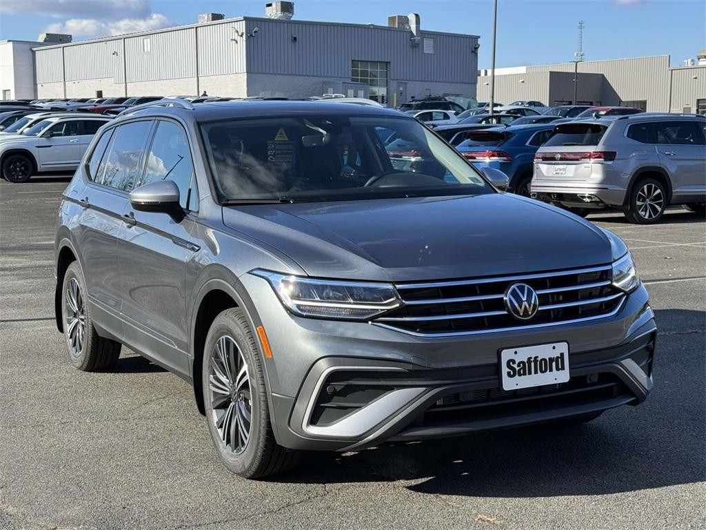 new 2024 Volkswagen Tiguan car, priced at $34,521