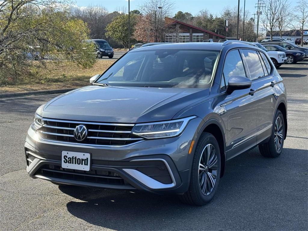 new 2024 Volkswagen Tiguan car, priced at $34,521