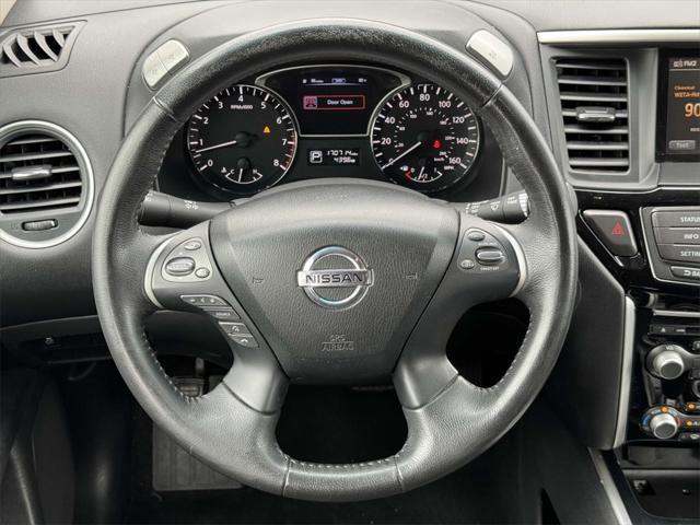 used 2014 Nissan Pathfinder car, priced at $6,500