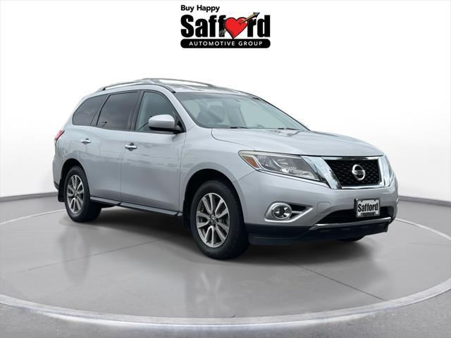 used 2014 Nissan Pathfinder car, priced at $6,500