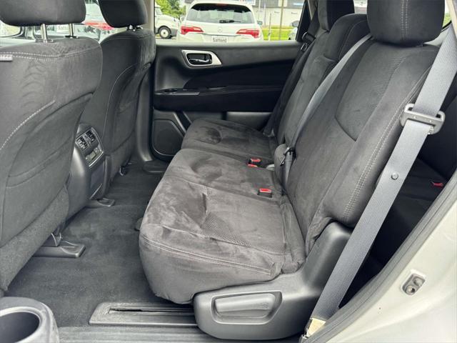 used 2014 Nissan Pathfinder car, priced at $6,500