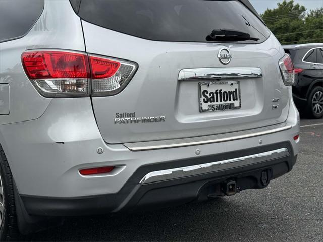 used 2014 Nissan Pathfinder car, priced at $6,500