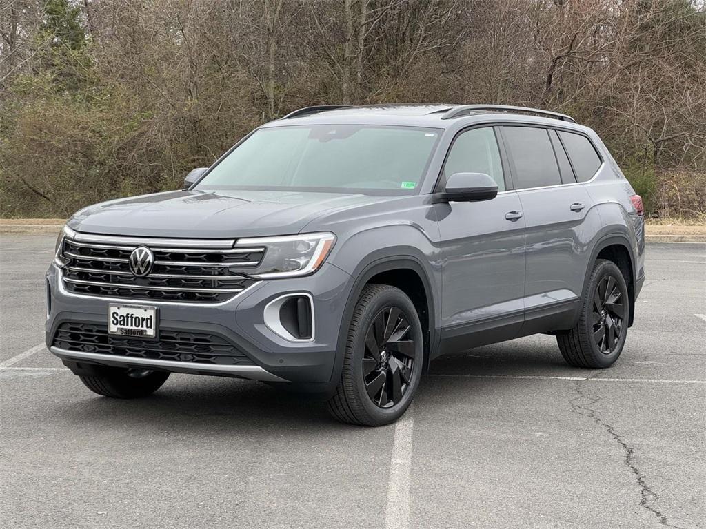 new 2025 Volkswagen Atlas car, priced at $47,722