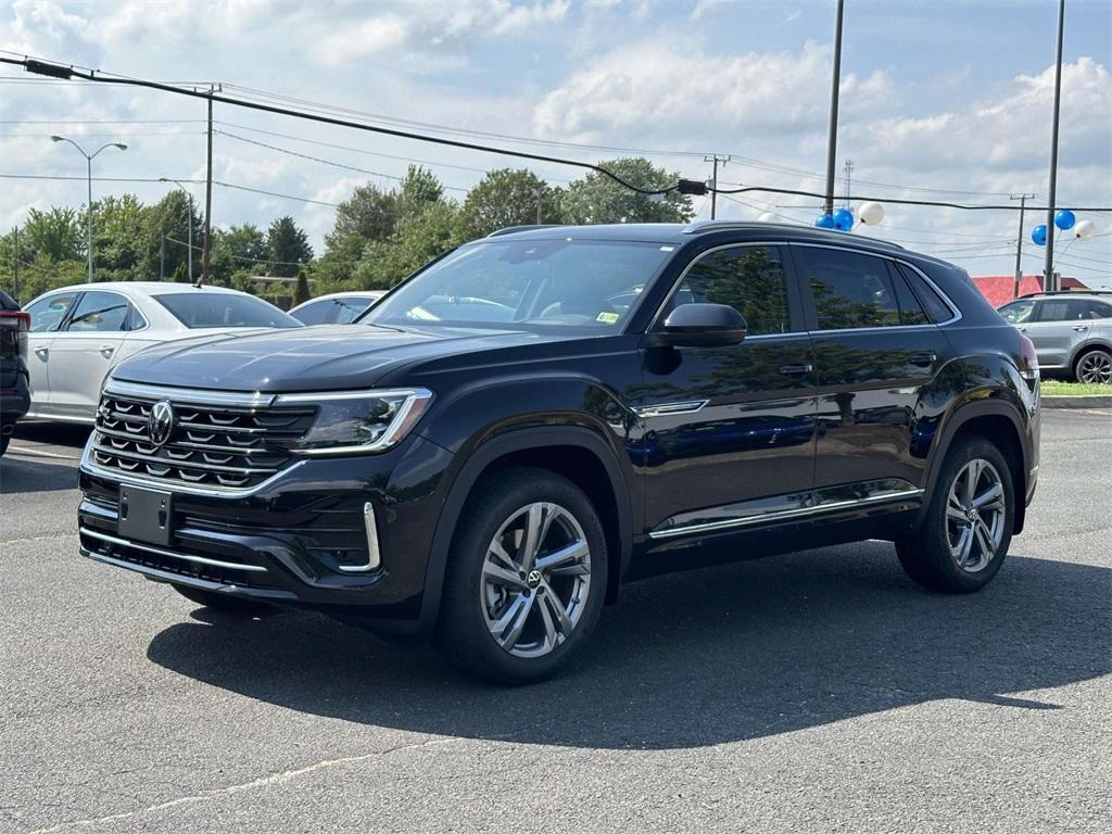 new 2024 Volkswagen Atlas Cross Sport car, priced at $50,286