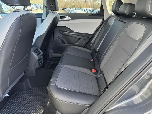 new 2025 Volkswagen Taos car, priced at $27,816