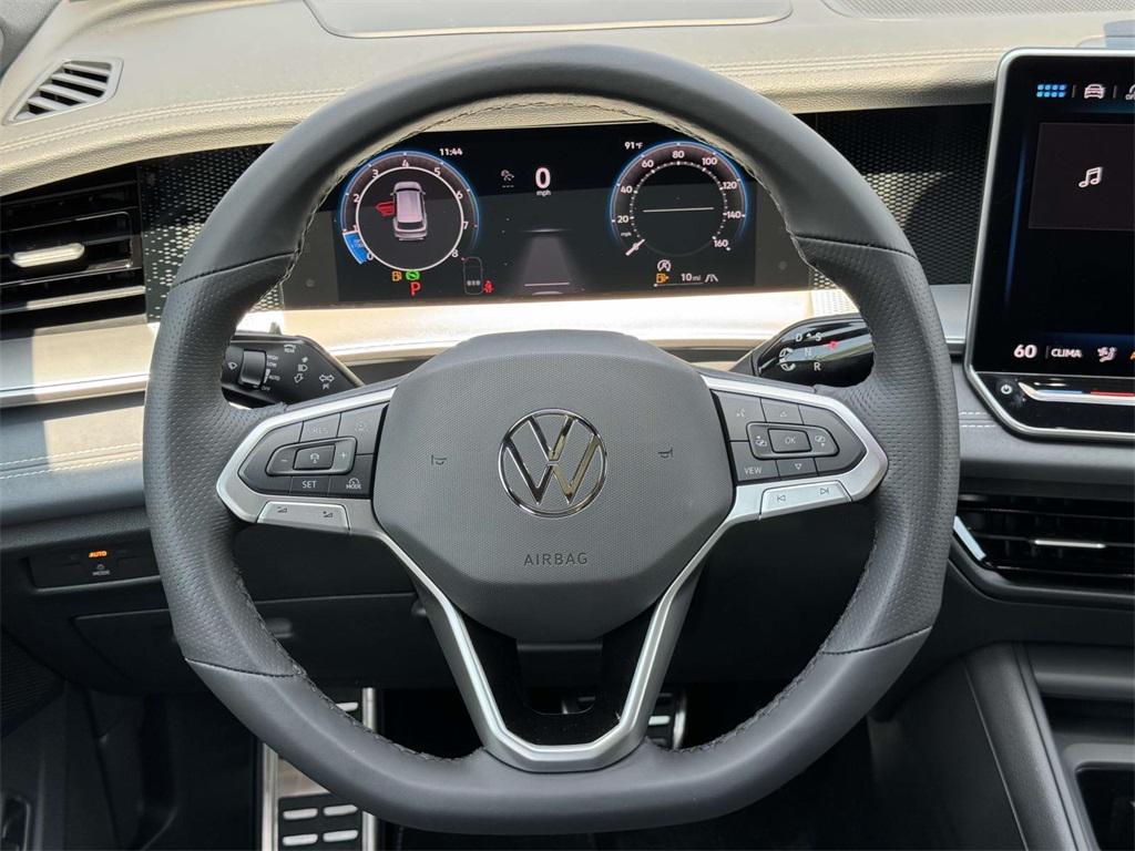 new 2025 Volkswagen Tiguan car, priced at $36,486