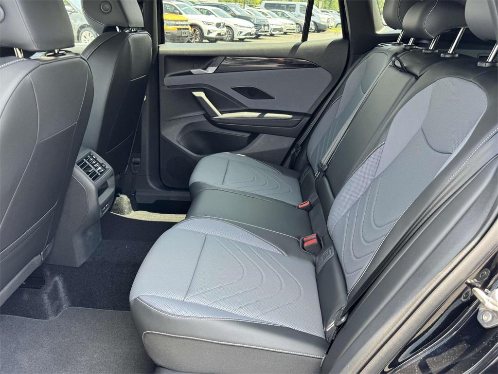 new 2025 Volkswagen Tiguan car, priced at $36,486