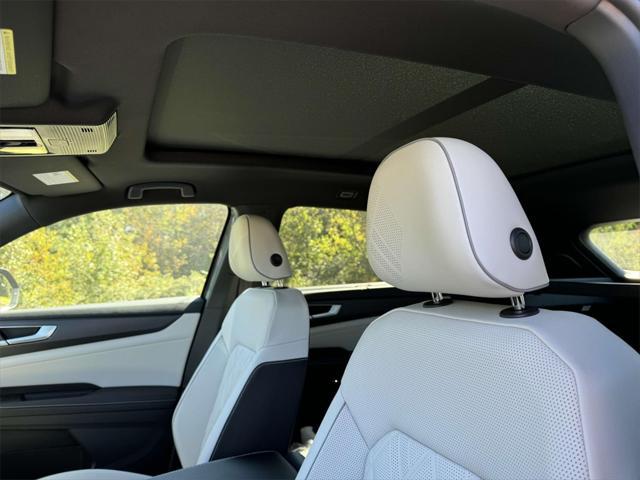 new 2025 Volkswagen Atlas Cross Sport car, priced at $52,185