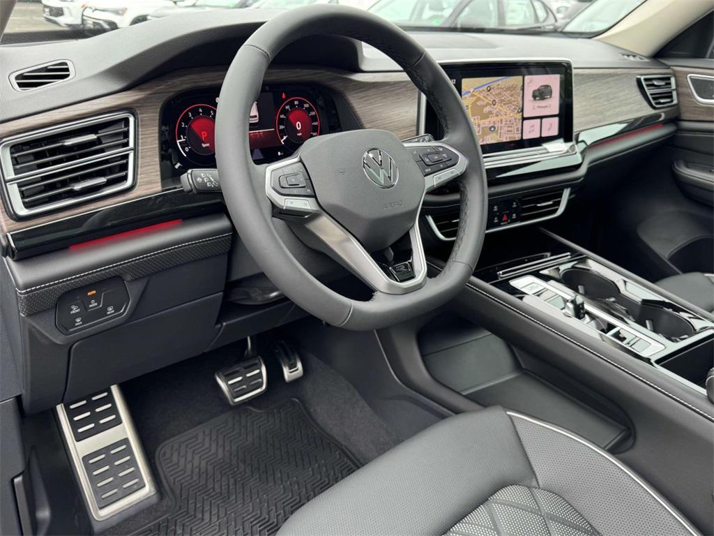 new 2025 Volkswagen Atlas car, priced at $54,493