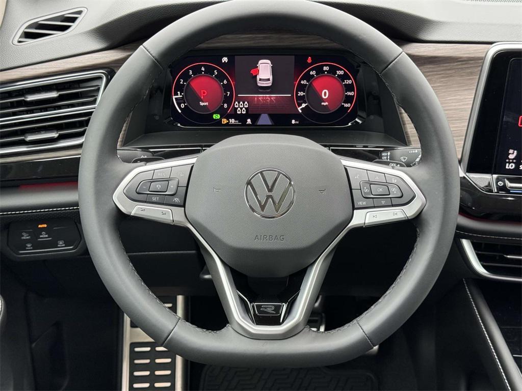 new 2025 Volkswagen Atlas car, priced at $54,493