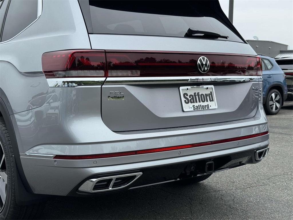 new 2025 Volkswagen Atlas car, priced at $54,493