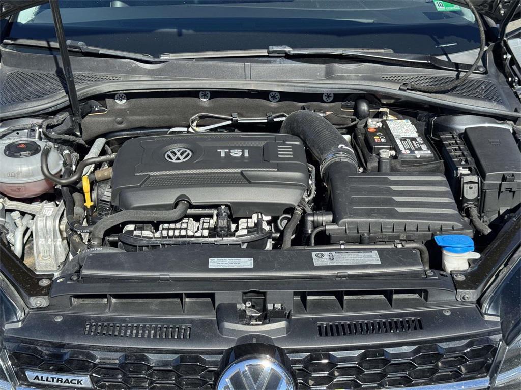 used 2018 Volkswagen Golf Alltrack car, priced at $14,000