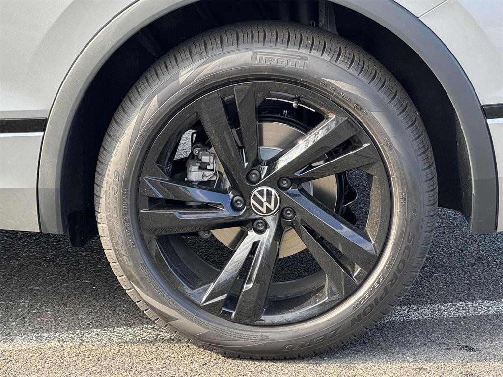 new 2024 Volkswagen Tiguan car, priced at $35,866