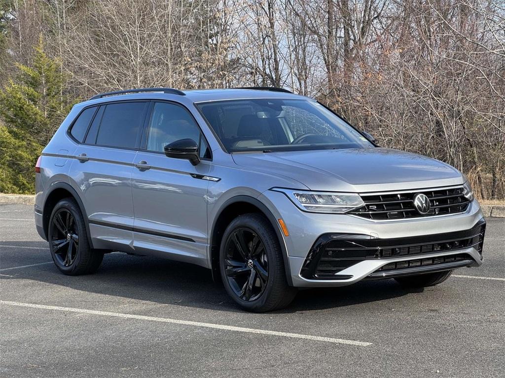 new 2024 Volkswagen Tiguan car, priced at $35,866