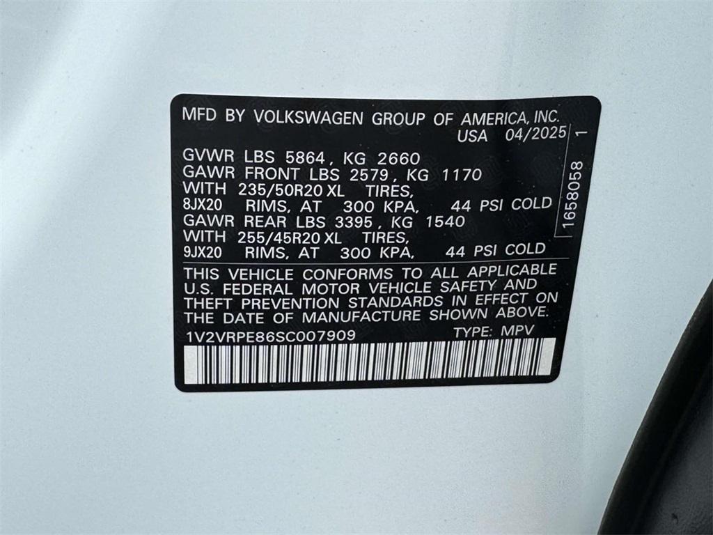 new 2025 Volkswagen ID.4 car, priced at $46,031
