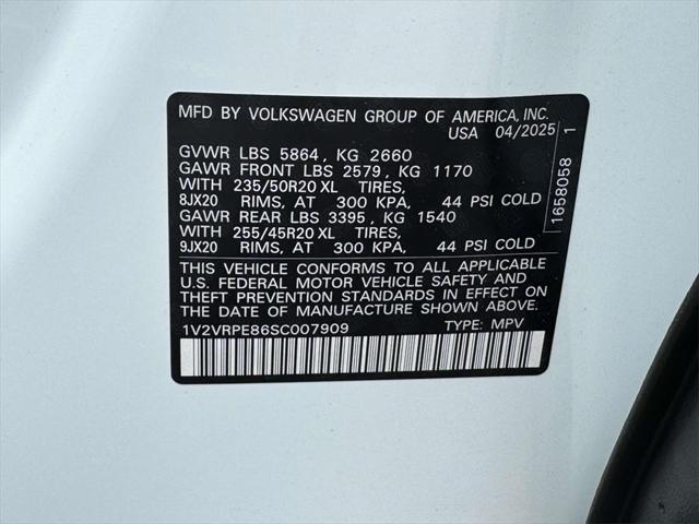 new 2025 Volkswagen ID.4 car, priced at $46,031