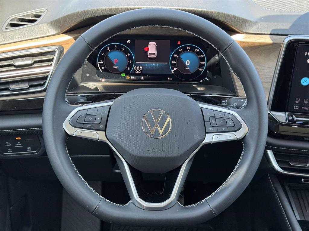 new 2025 Volkswagen Atlas car, priced at $44,471