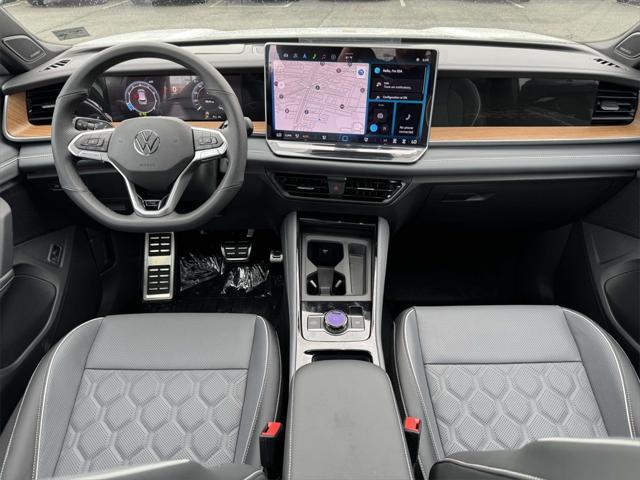 new 2025 Volkswagen Tiguan car, priced at $42,101