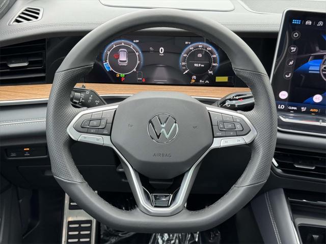 new 2025 Volkswagen Tiguan car, priced at $42,101
