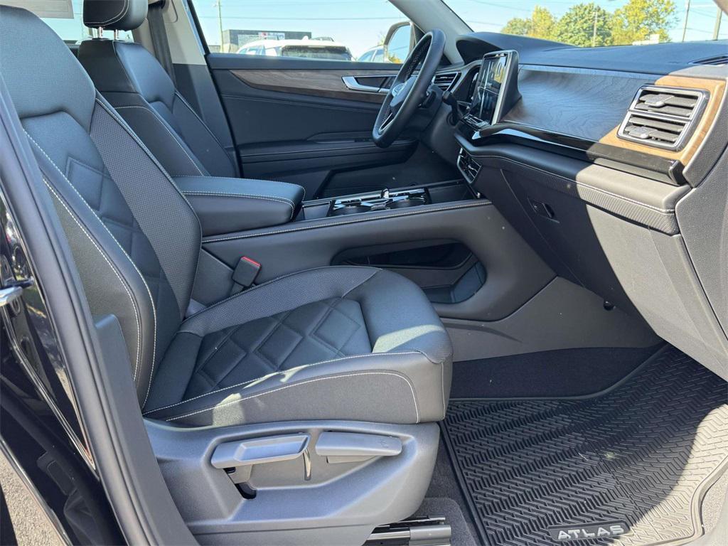 new 2026 Volkswagen Atlas car, priced at $49,799