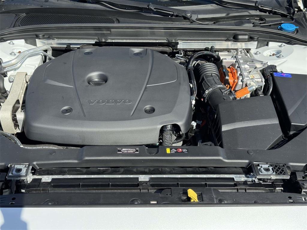 used 2021 Volvo S60 Recharge Plug-In Hybrid car, priced at $29,889