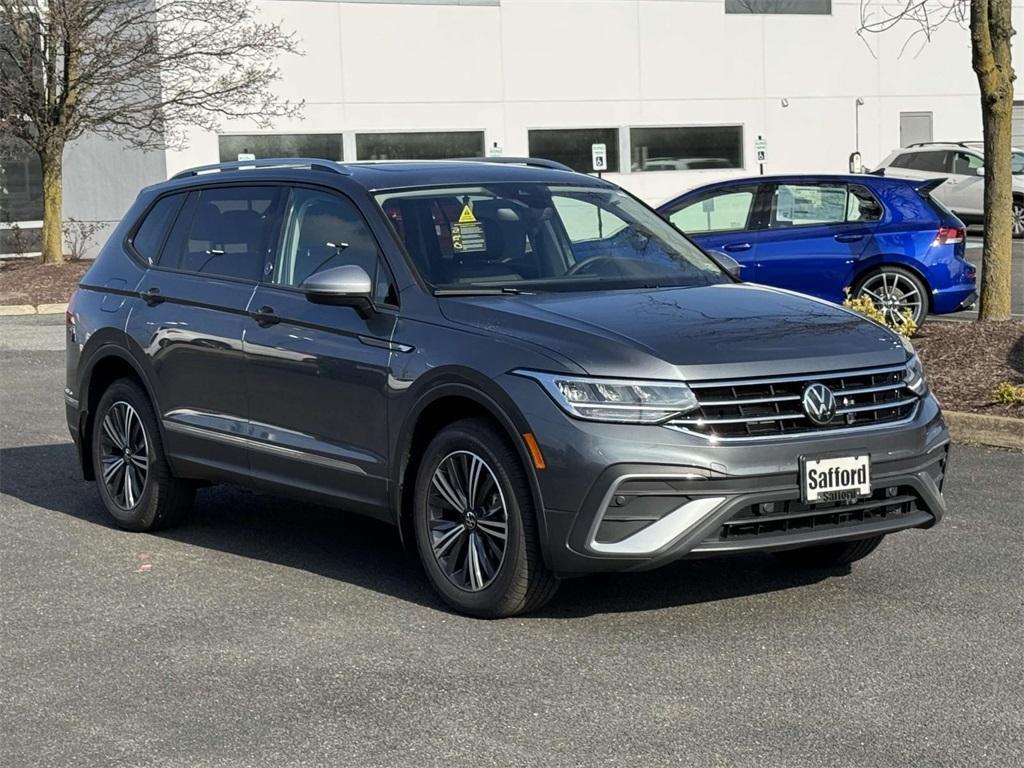 new 2024 Volkswagen Tiguan car, priced at $30,461