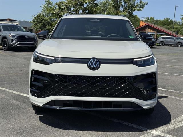 new 2025 Volkswagen Tiguan car, priced at $39,659