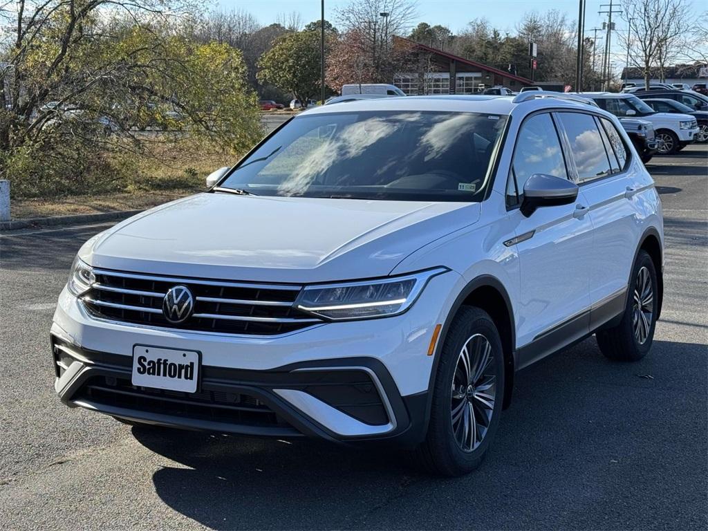 new 2024 Volkswagen Tiguan car, priced at $34,751