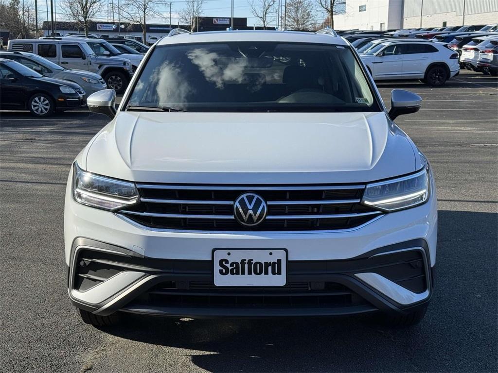 new 2024 Volkswagen Tiguan car, priced at $34,751