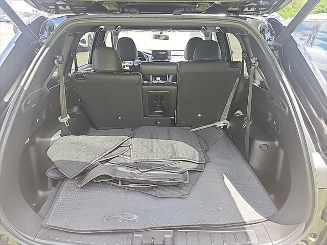 used 2024 Mitsubishi Outlander car, priced at $28,994