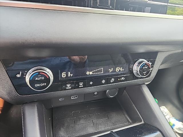 used 2024 Mitsubishi Outlander car, priced at $28,994