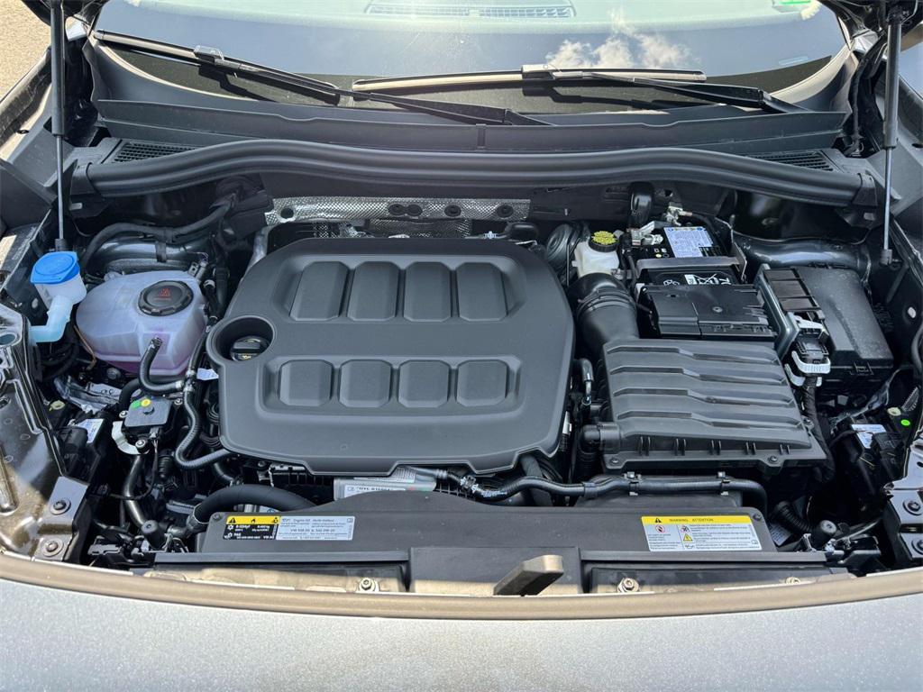 new 2025 Volkswagen Tiguan car, priced at $36,776