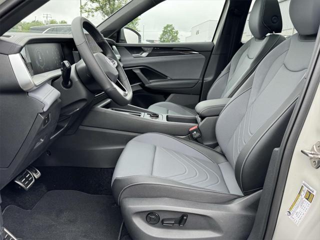 new 2025 Volkswagen Tiguan car, priced at $39,659