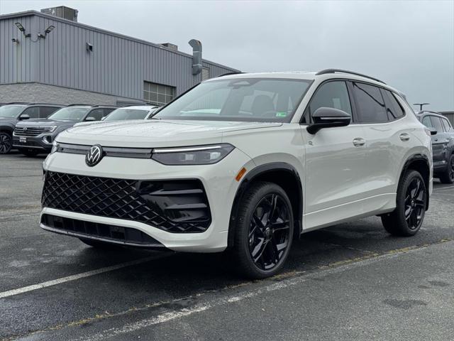 new 2025 Volkswagen Tiguan car, priced at $39,659